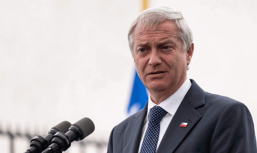 Cadem evidencia caída en apoyo a Kast en medio de inquietud económica